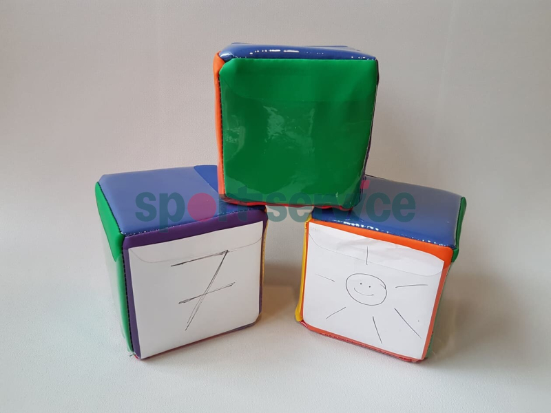 Colorful dice with pockets 10 x 10cm