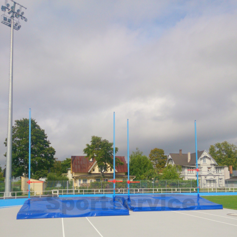 Rain cover for jumping mats